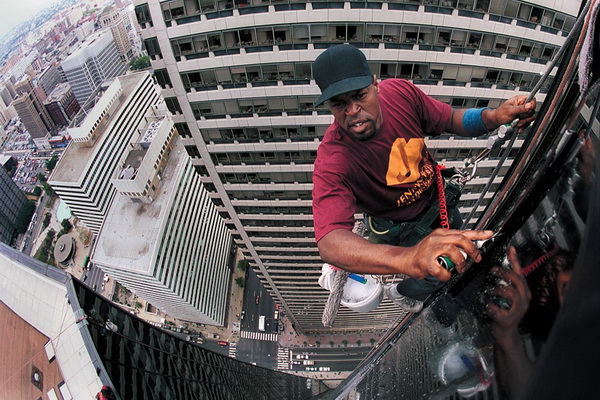Men s Corner 5 Most Dangerous Jobs In The World